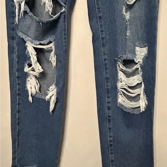 Shein Teen denim‎ distressed jeans, size W 27/ L 32 - Picture 3 of 3